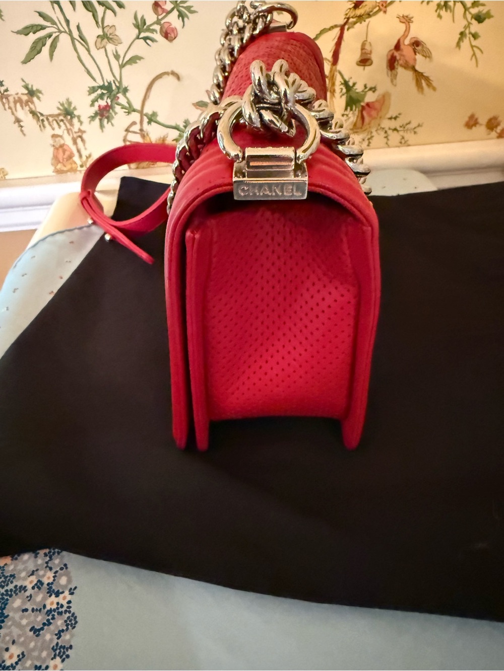 CHANEL Red Quilted Boy Flap Shoulder Bag with Silver Chain - Picture 2 of 10